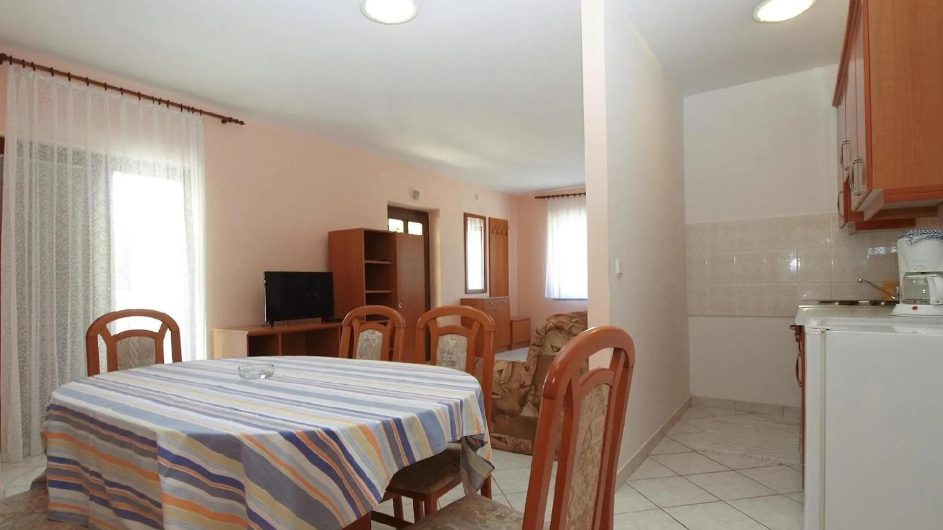 Ferienwohnung Fuer 6 Personen Ca 56 Qm In Fazana, Istrien Istrische Riviera Fazana